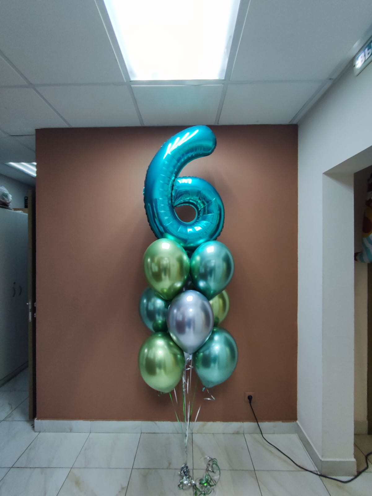 Букет хром шаров с цифрой