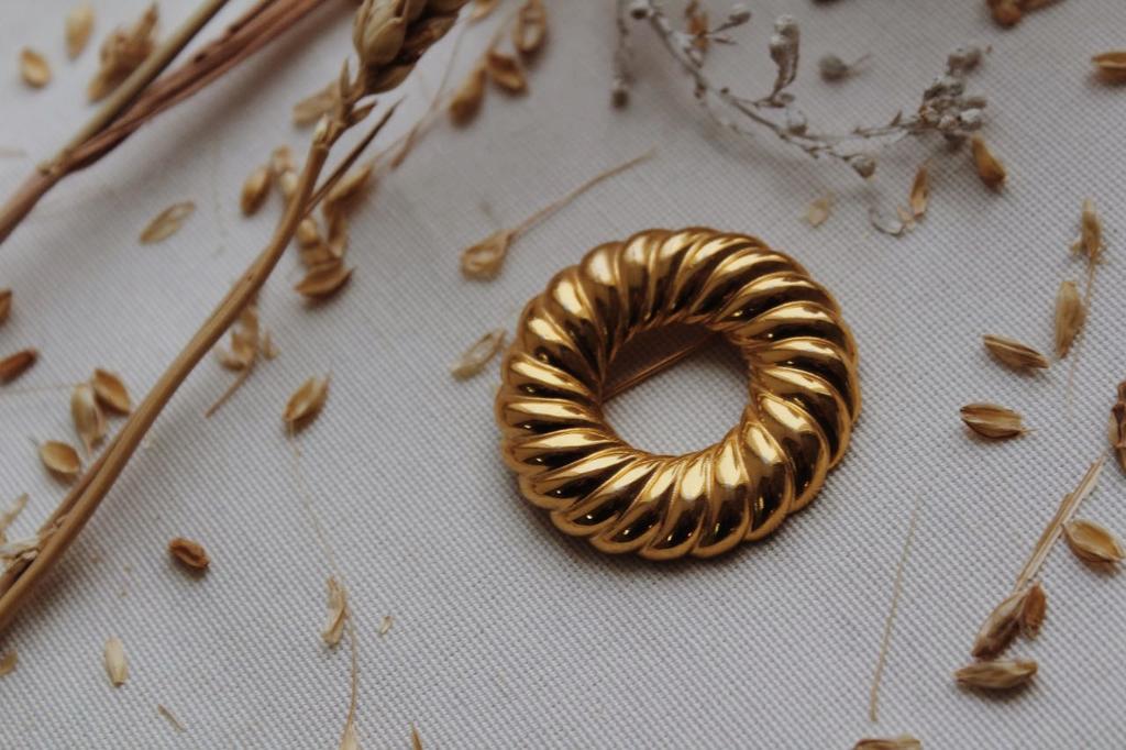 Винтажная брошь «Кольцо»