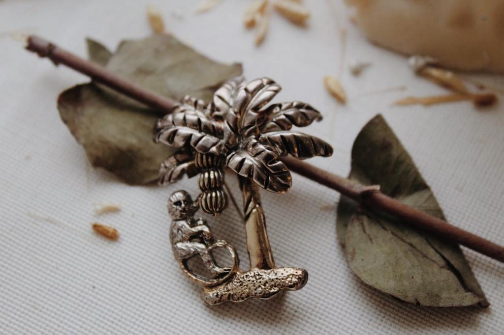 Винтажная брошь «Обезьянка» MJ