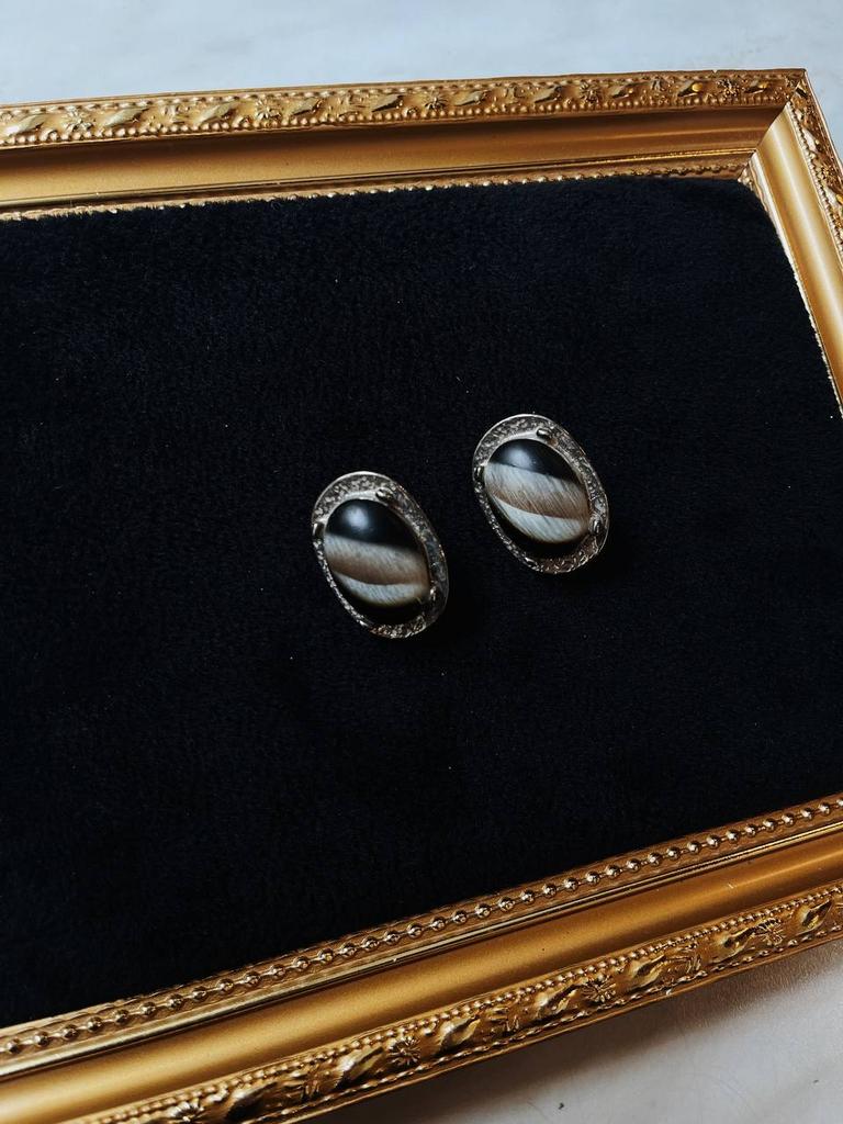 Винтажные клипсы «Династия» Carroll