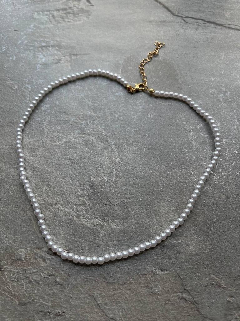 Колье из декоративного жемчуга-88