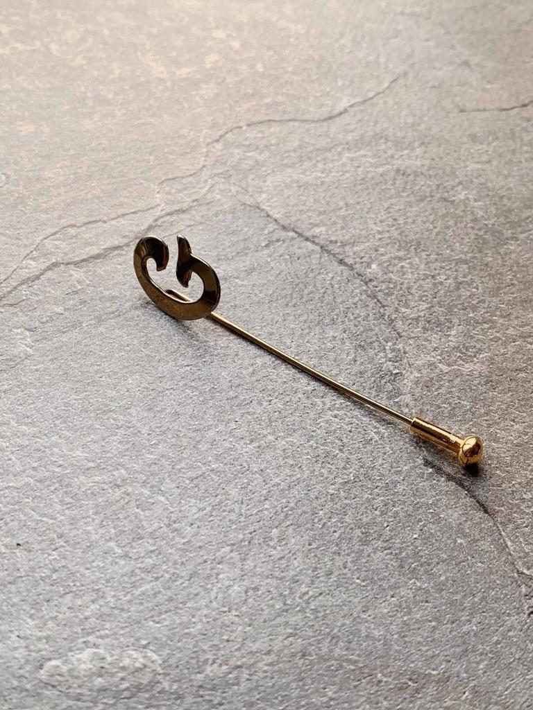 Винтажная булавка «G»