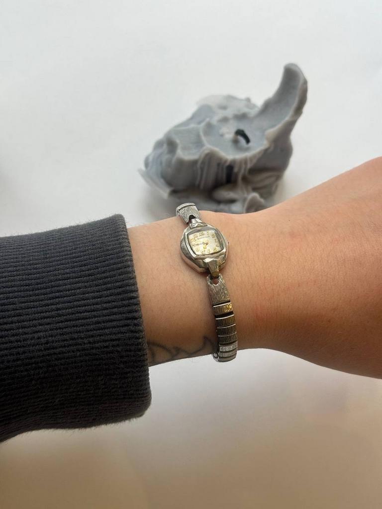 Антикварные часы