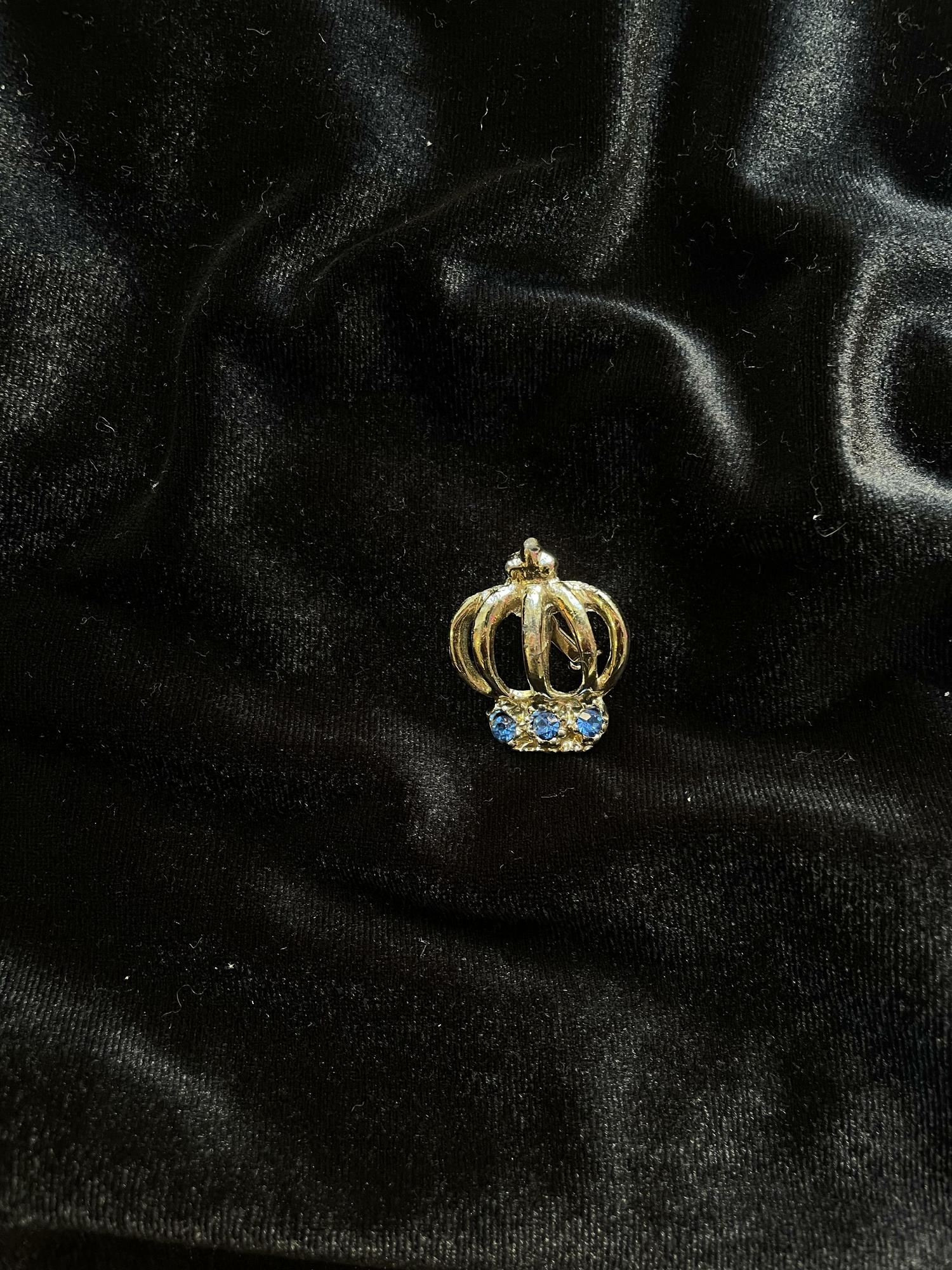 Винтажная брошь «Royal»