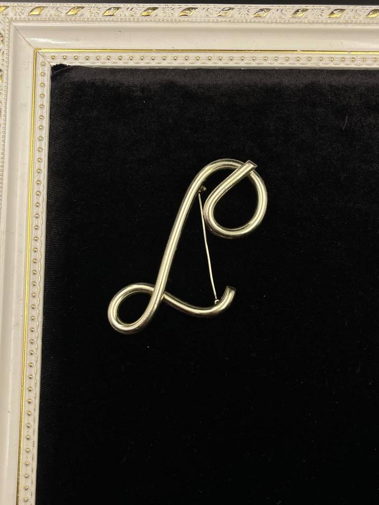 Винтажная брошь «L-1»