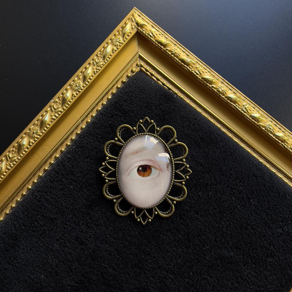 Брошь "Lover'e eye" бронза 2