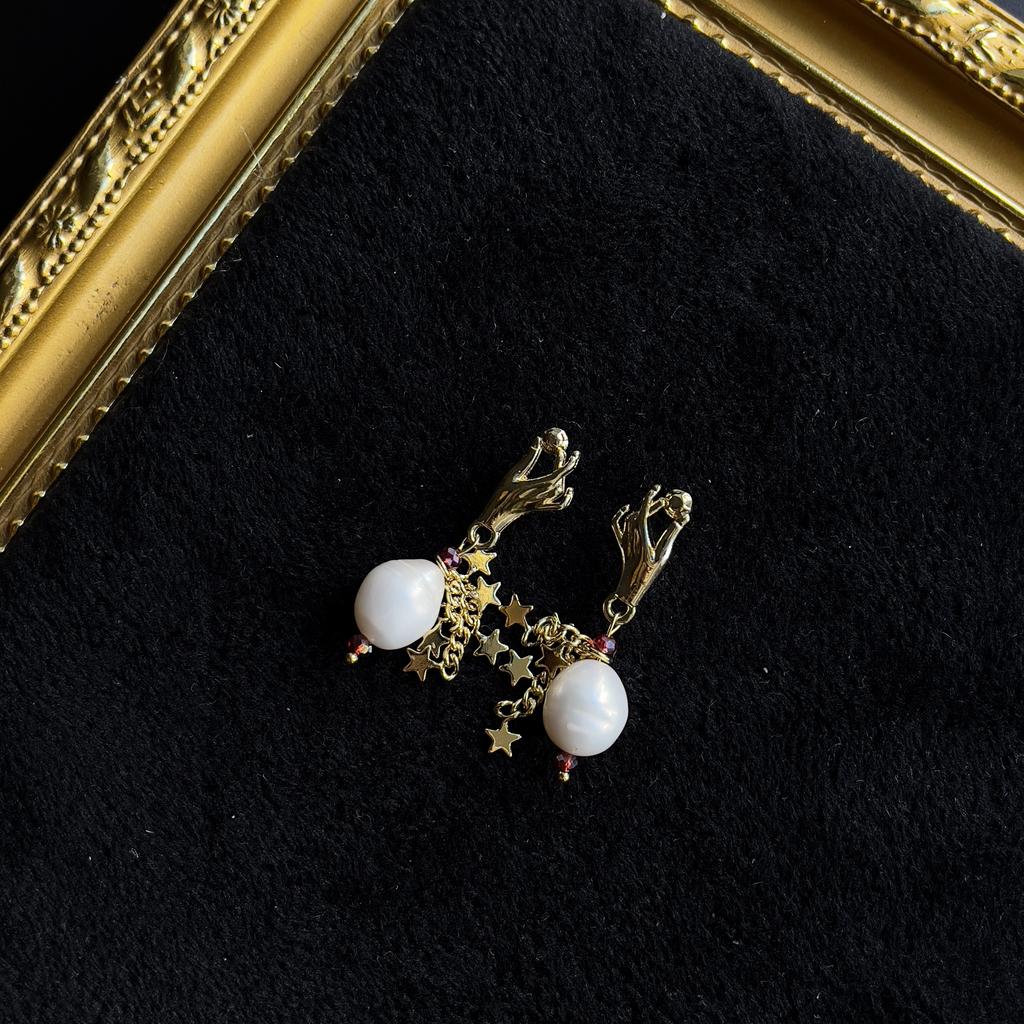 Серьги "Рука мага"