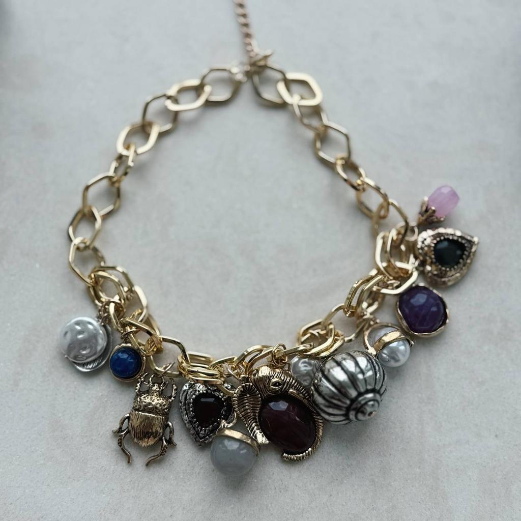 Колье с обвесами "Уникальность живых форм"