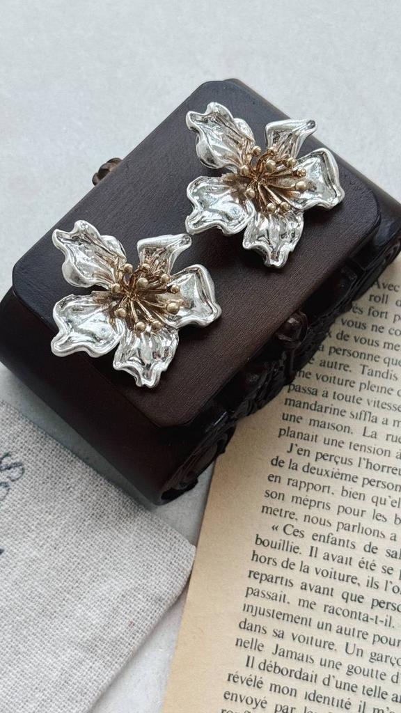 Серьги "лилии серебристые"