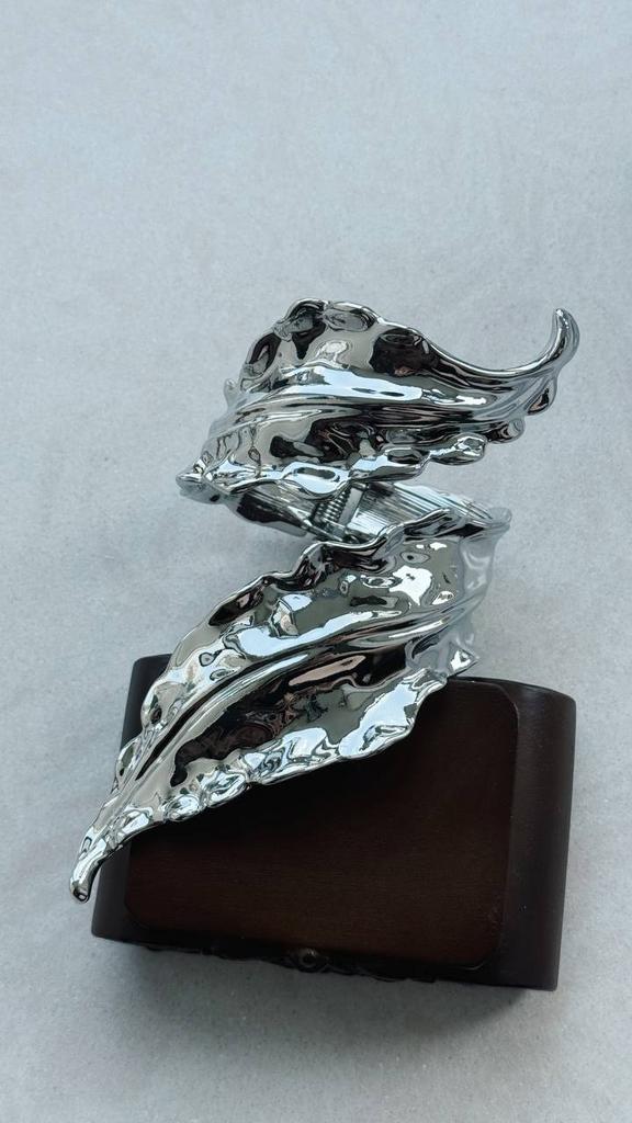 Браслет "Флёр совершенства" в серебряном оттенке