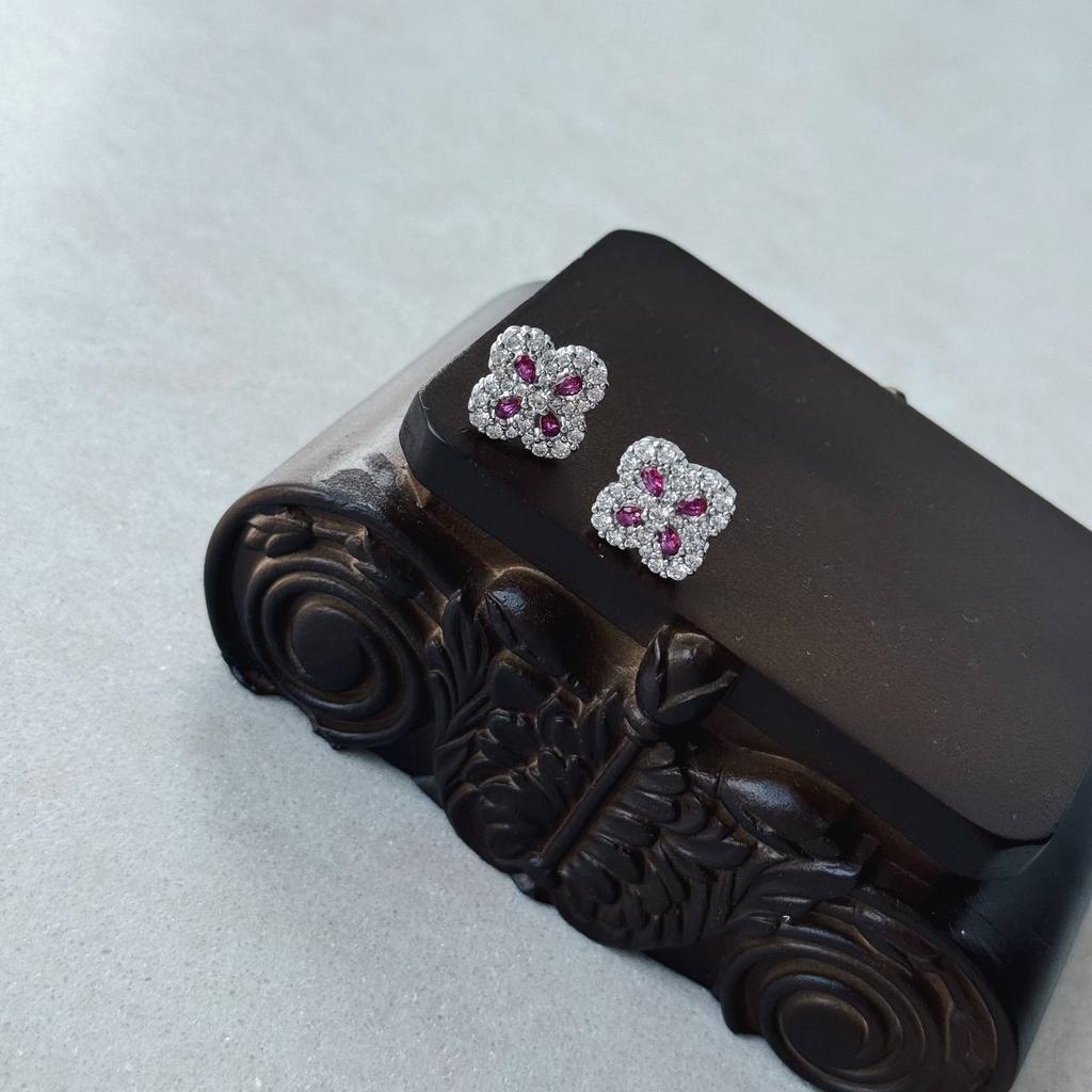 Серьги-гвоздики "Ночь из сновидений"