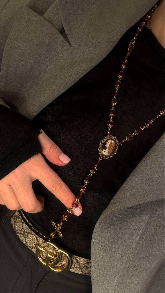 Колье-розарий "Дама в беде"