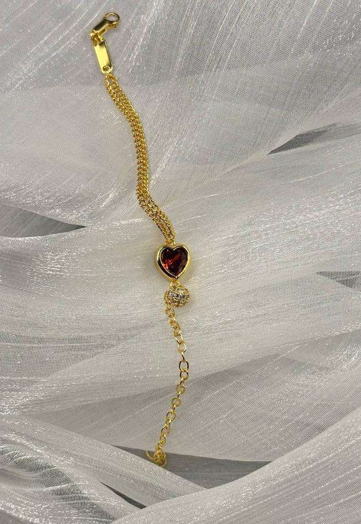 Браслет «Золотистый с красным сердцем»