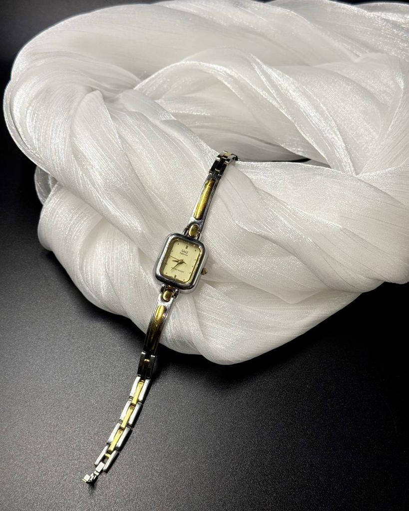 Винтажные часы «Q&Q Superior»