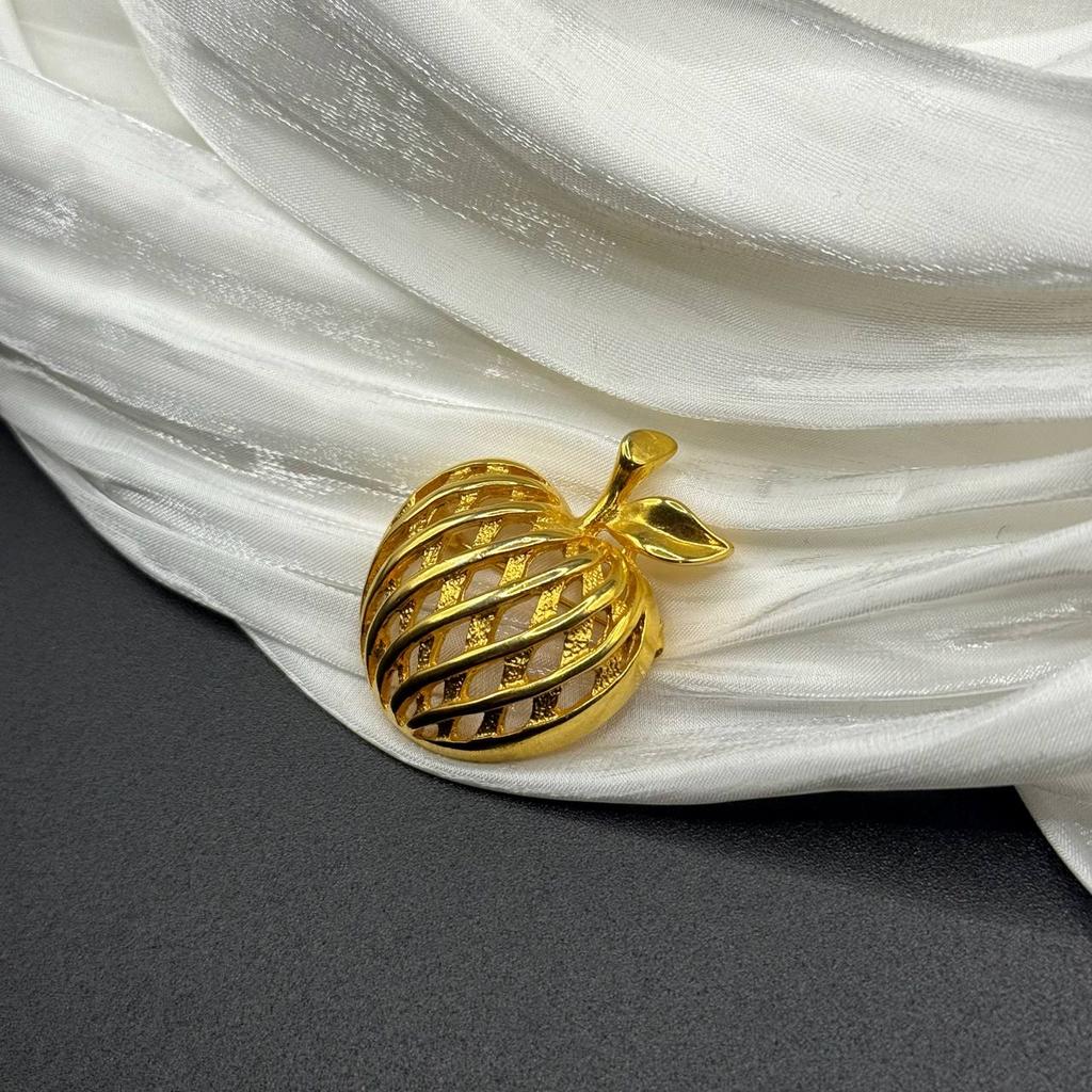 Винтажная брошь "Запретный плод", США, 70е