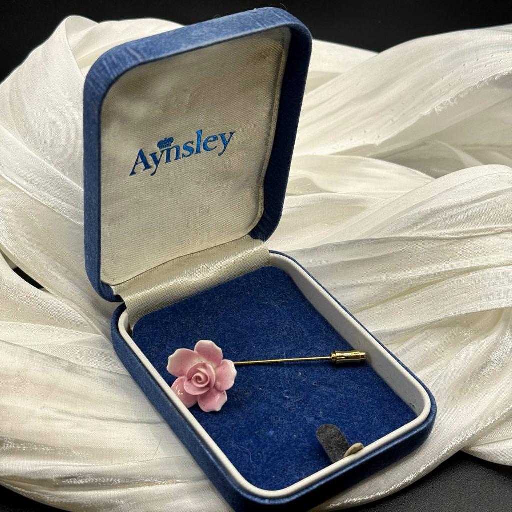 Винтажная фарфоровая булава "Тонкий ботанический акцент", Aynsley, Англия, 60е