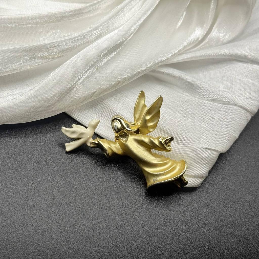 Винтажная брошь-пин "Когда тревожно-держись за меня", Lisner, США, 70е