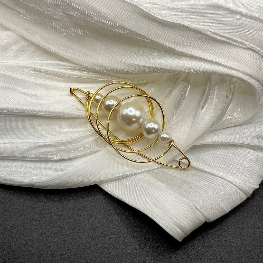 Винтажная брошь "Сечения благосклонности", США, 70е