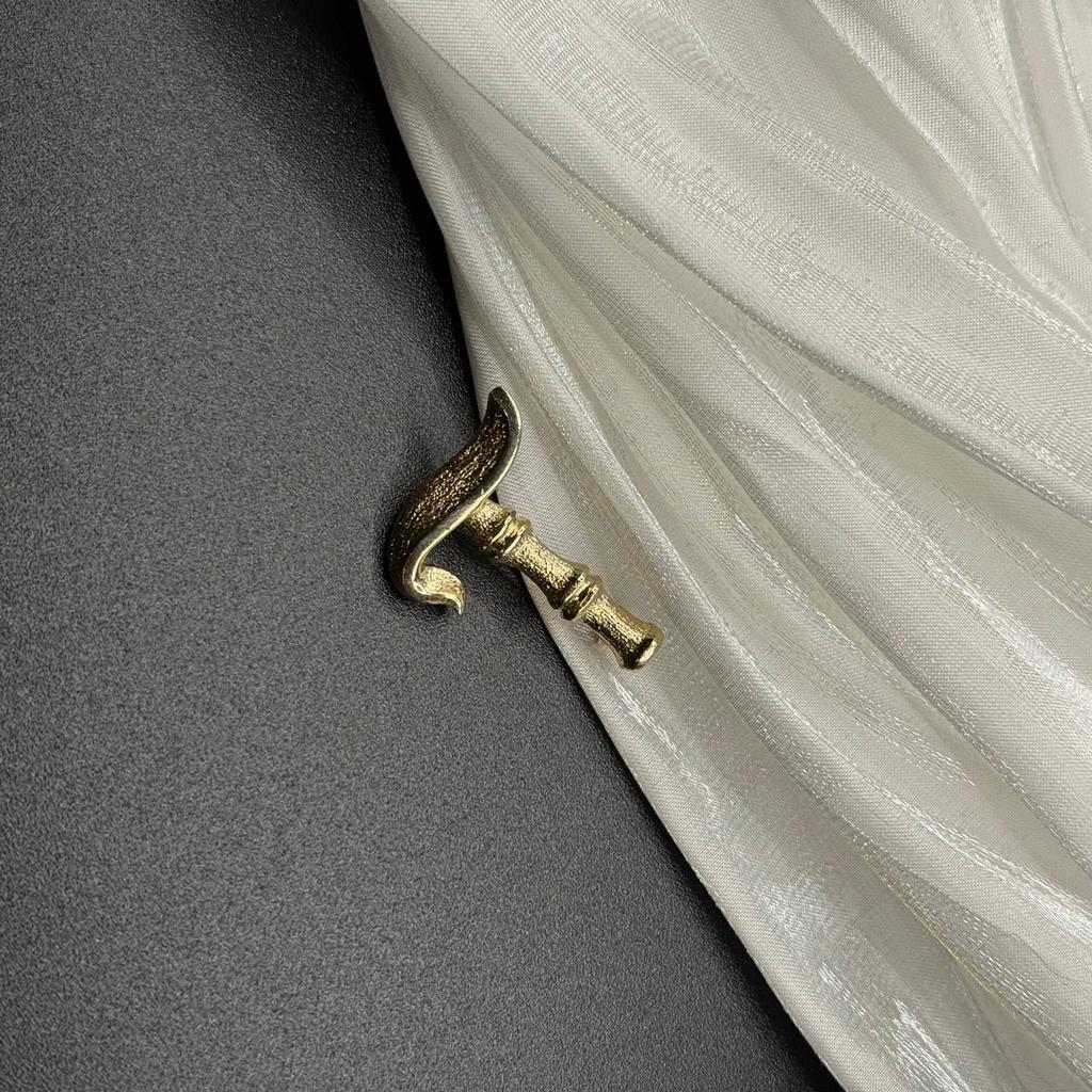 Винтажная брошь "Равноденствие", США, 70е