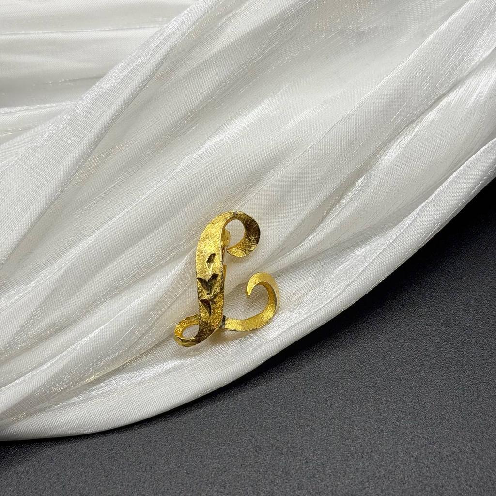 Винтажная брошь-инициал "Лик", Sarah Co, США, 70е