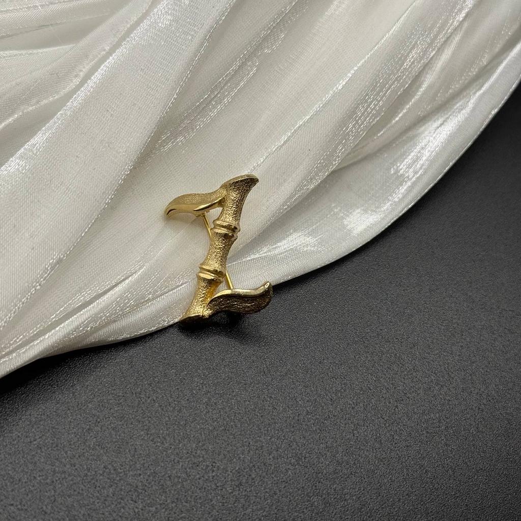 Винтажная брошь-инициал "Вестерн", США, 70е