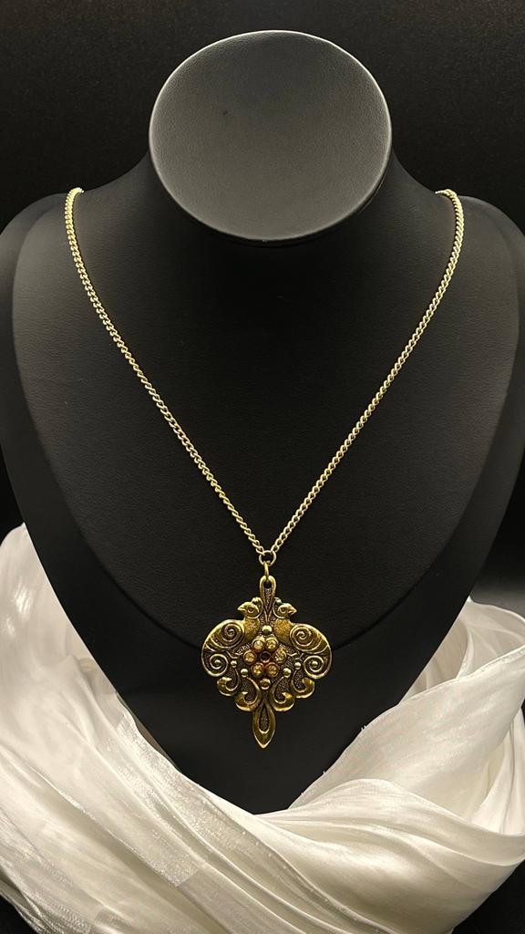 Винтажный кулон "Портрет двойственности каждого", США, 70е