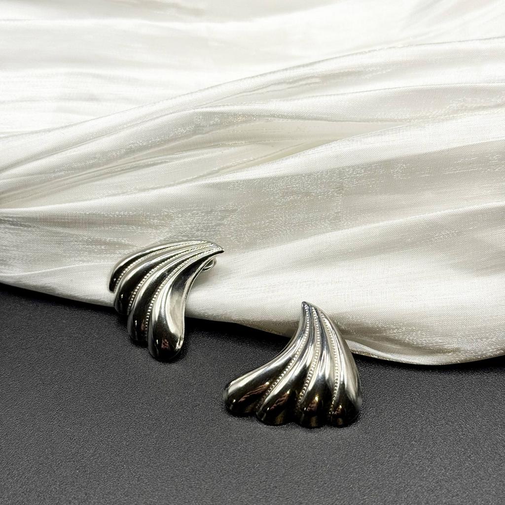 Винтажные клипсы "Аллюзия присутствия", США, 70е