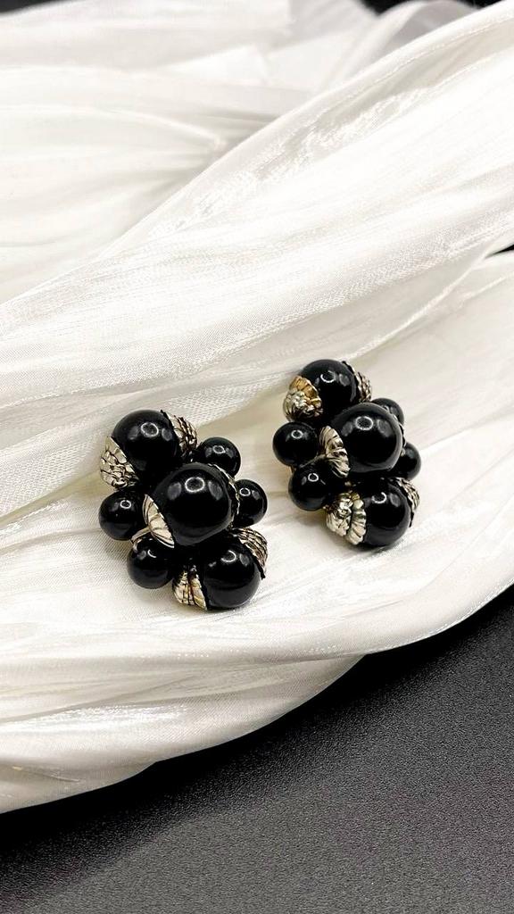 Винтажные клипсы «Noir», США, 70е