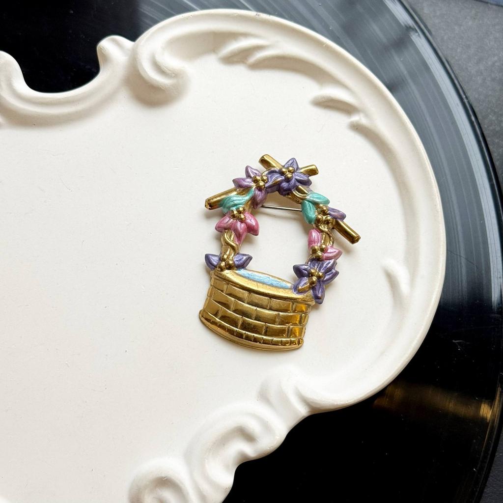 Винтажная брошь «Колодец желаний» 70е