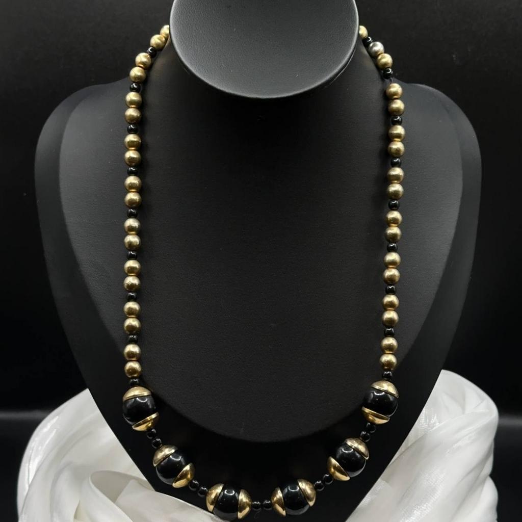 Винтажное колье-бусы «Ночной свет в бусинах» 80-90е