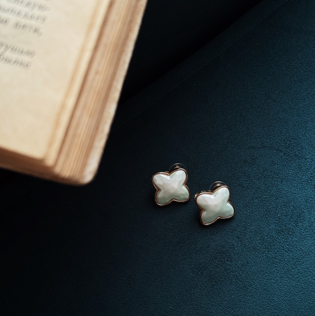 Серьги «Сияние полуночной звезды»