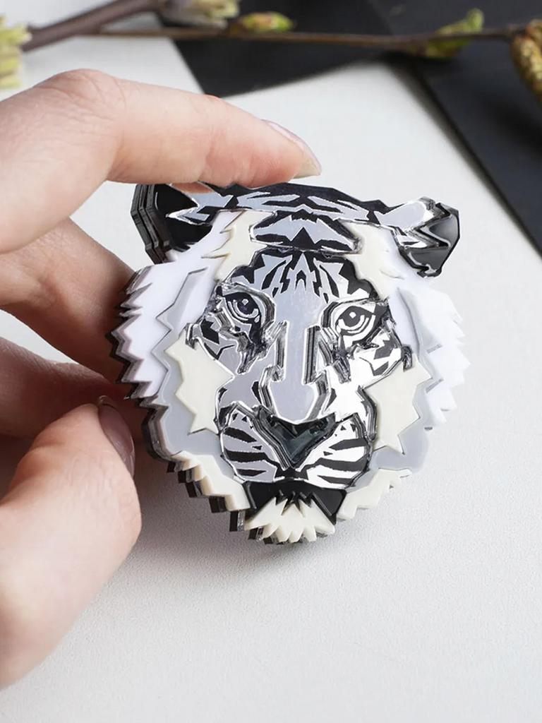 Брошь Снежный Барс