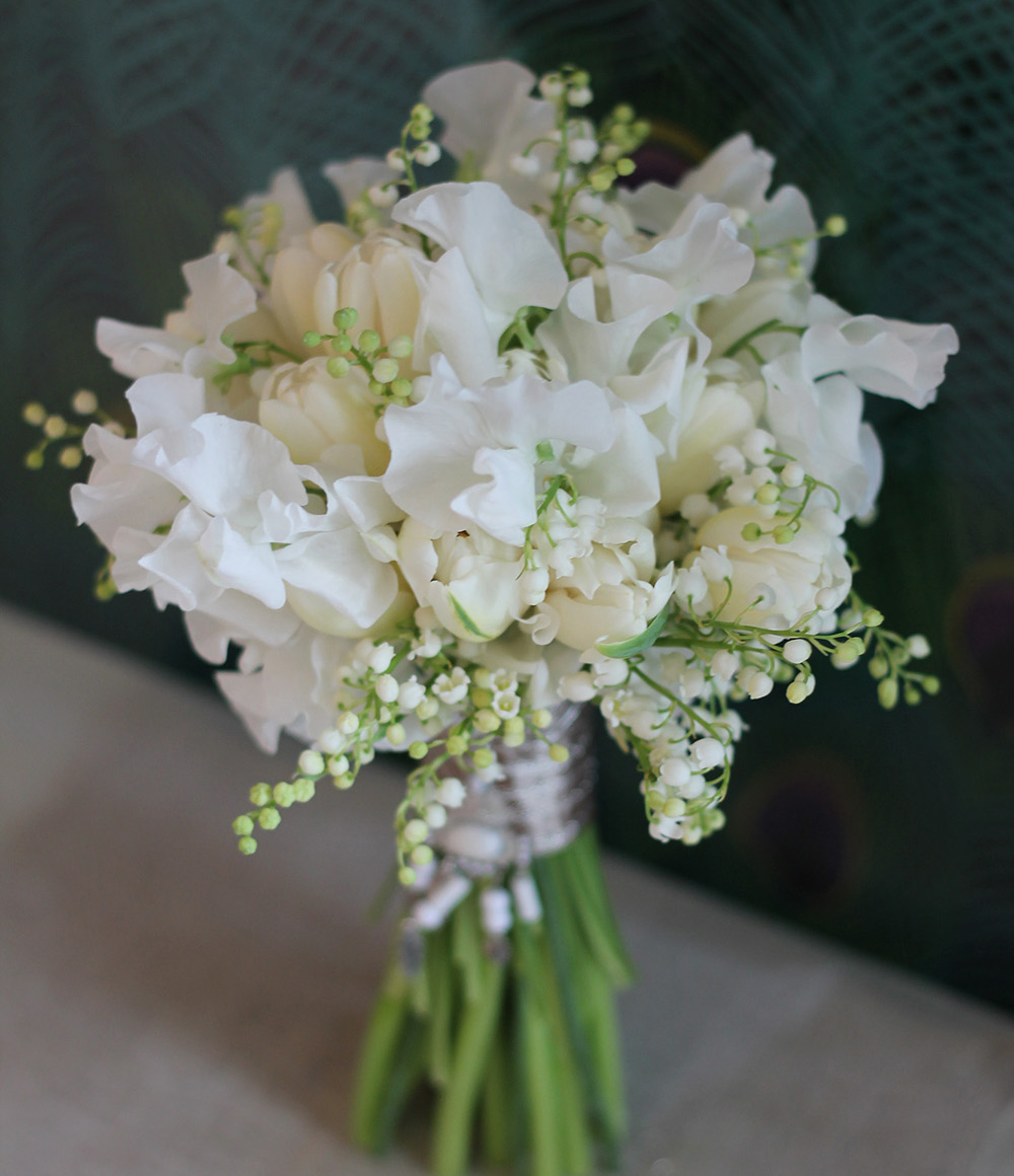 Свадебный букет из ландышей