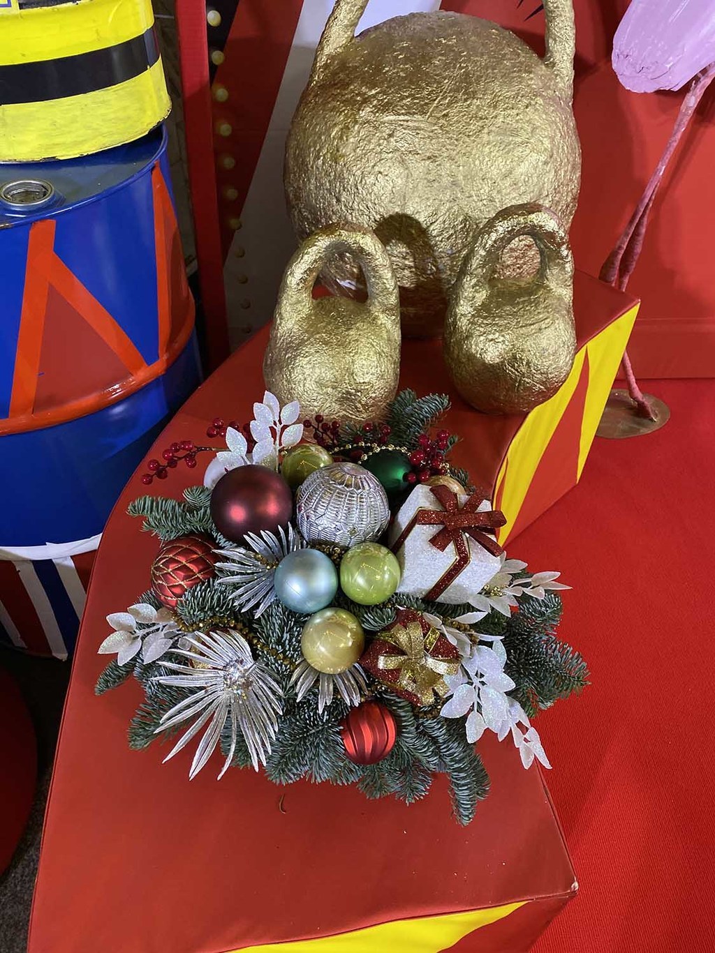 Новогодняя композиция на стол из ели (Арт.299)