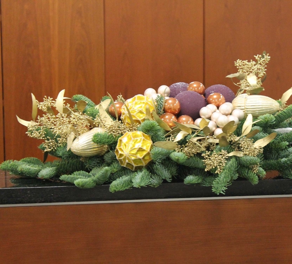 Новогодняя на ресепшен 10