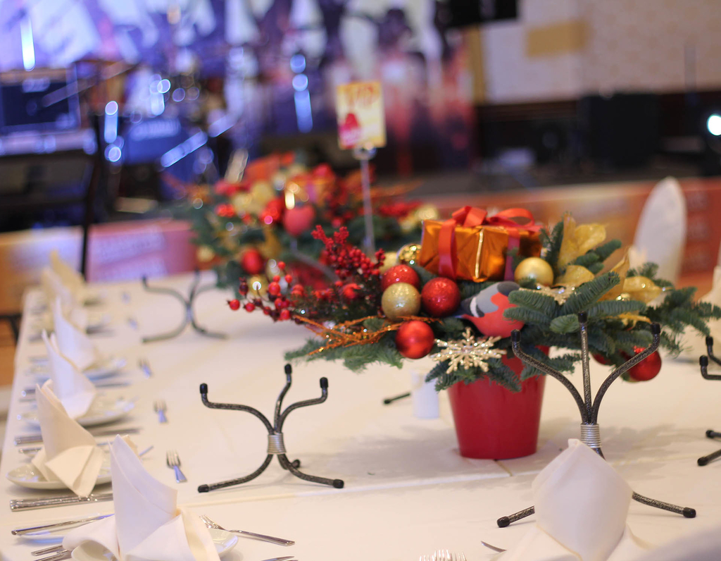 Новогодняя композиция красная