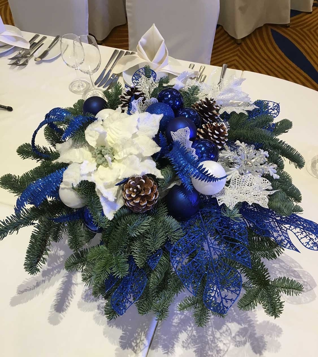 белая пуансетия