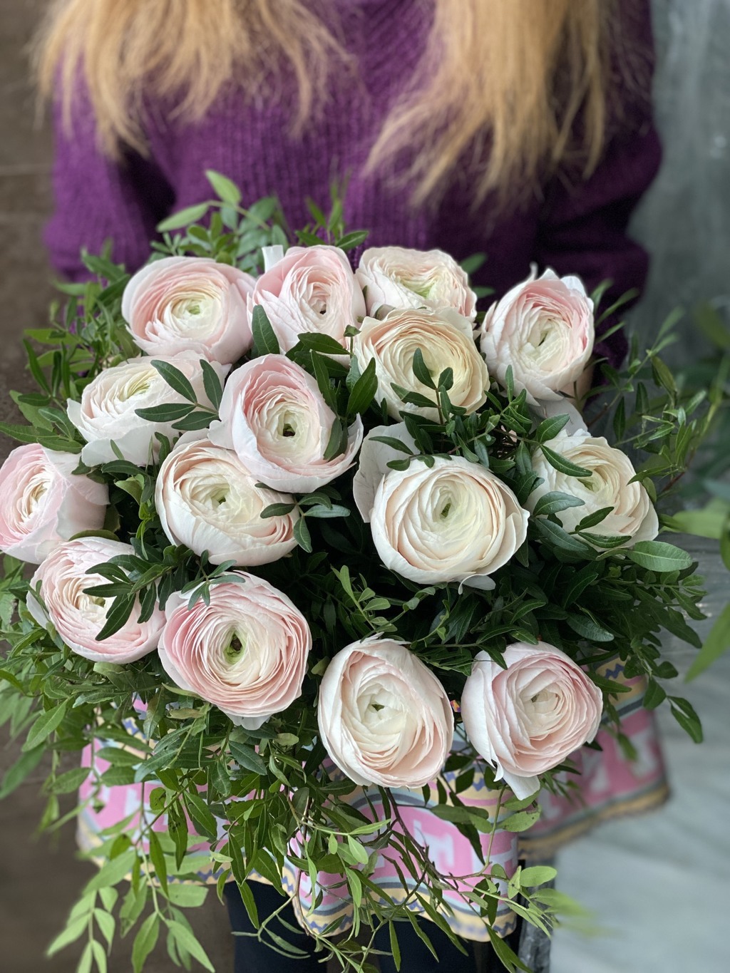 Ранункулюсы с зеленью №751