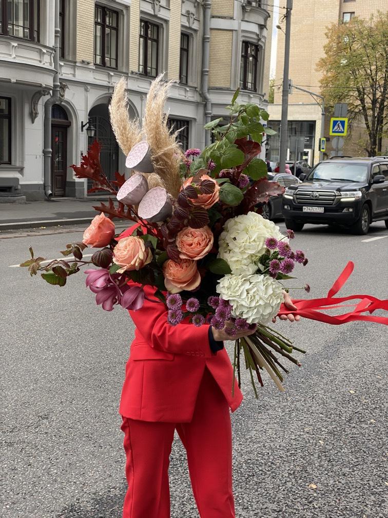 Вытянутый стильный букет №861