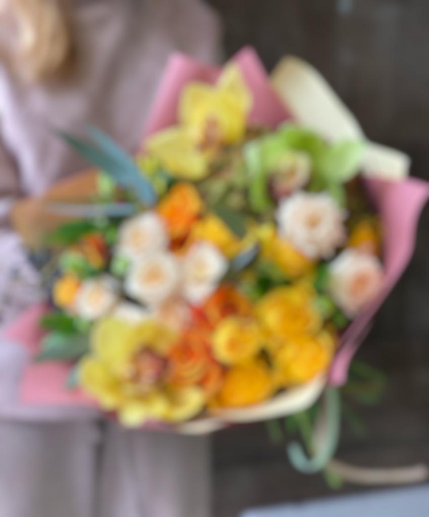 Букет СЮРПРИЗ на наше усмотрение №977