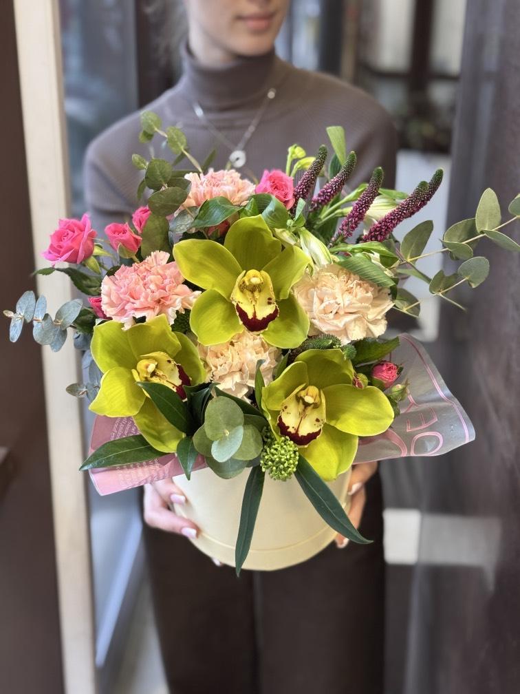 Коробка с зеленой орхидеей №1168