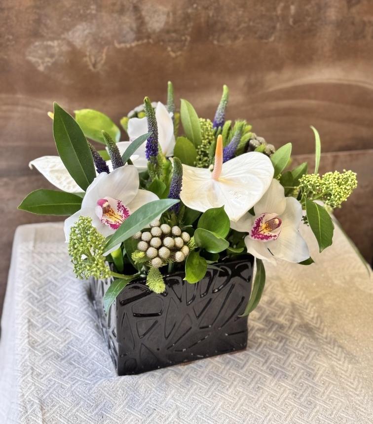 Интерьерная композиция с белыми Антуриумами №1258