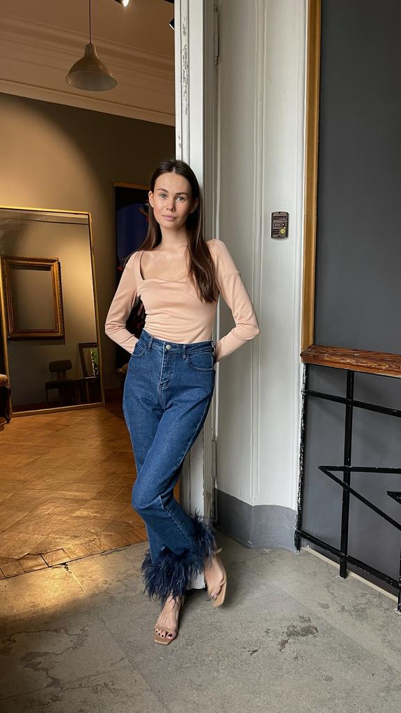 Джинсы CHOUX с перьями