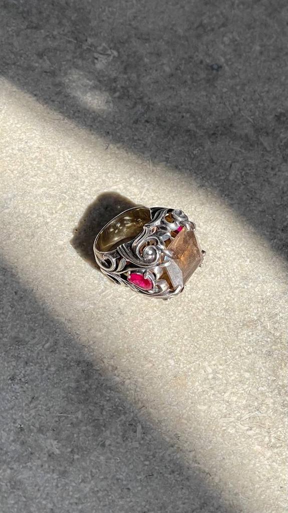 Кольцо Queensbee