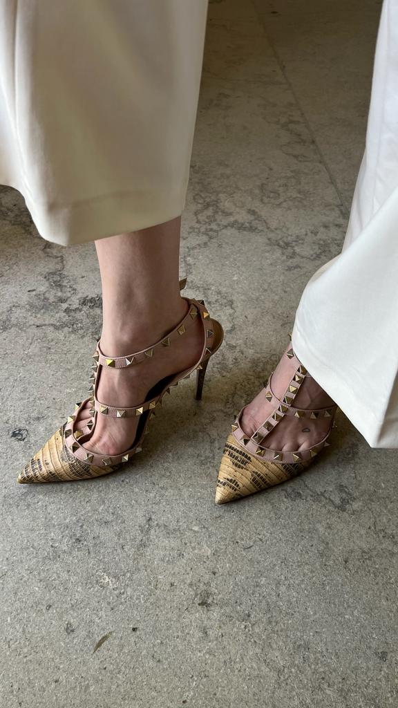 Valentino Rockstud, 38