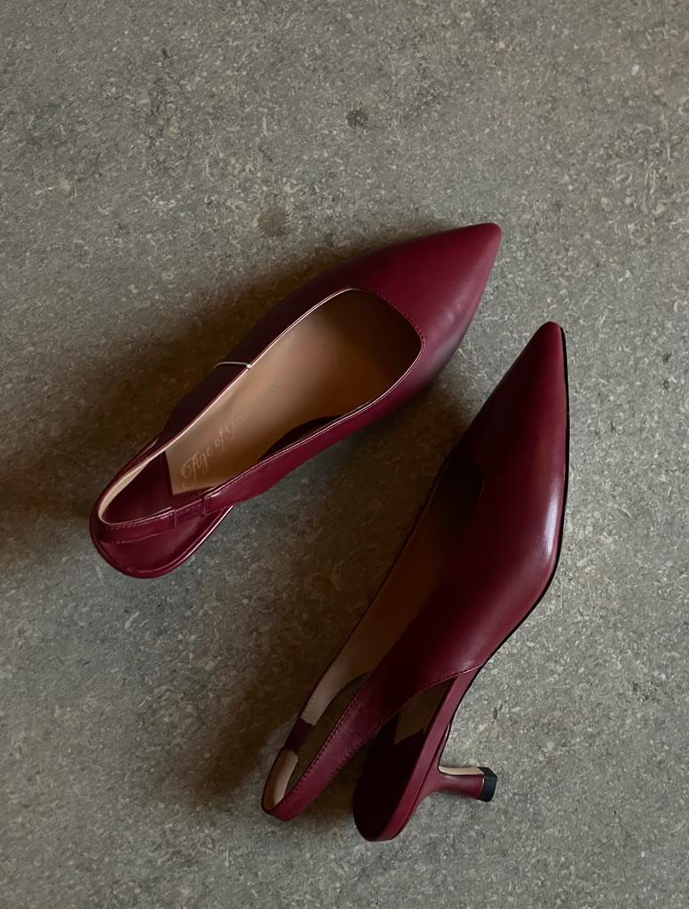 Слингбэки Age of innocence, 38