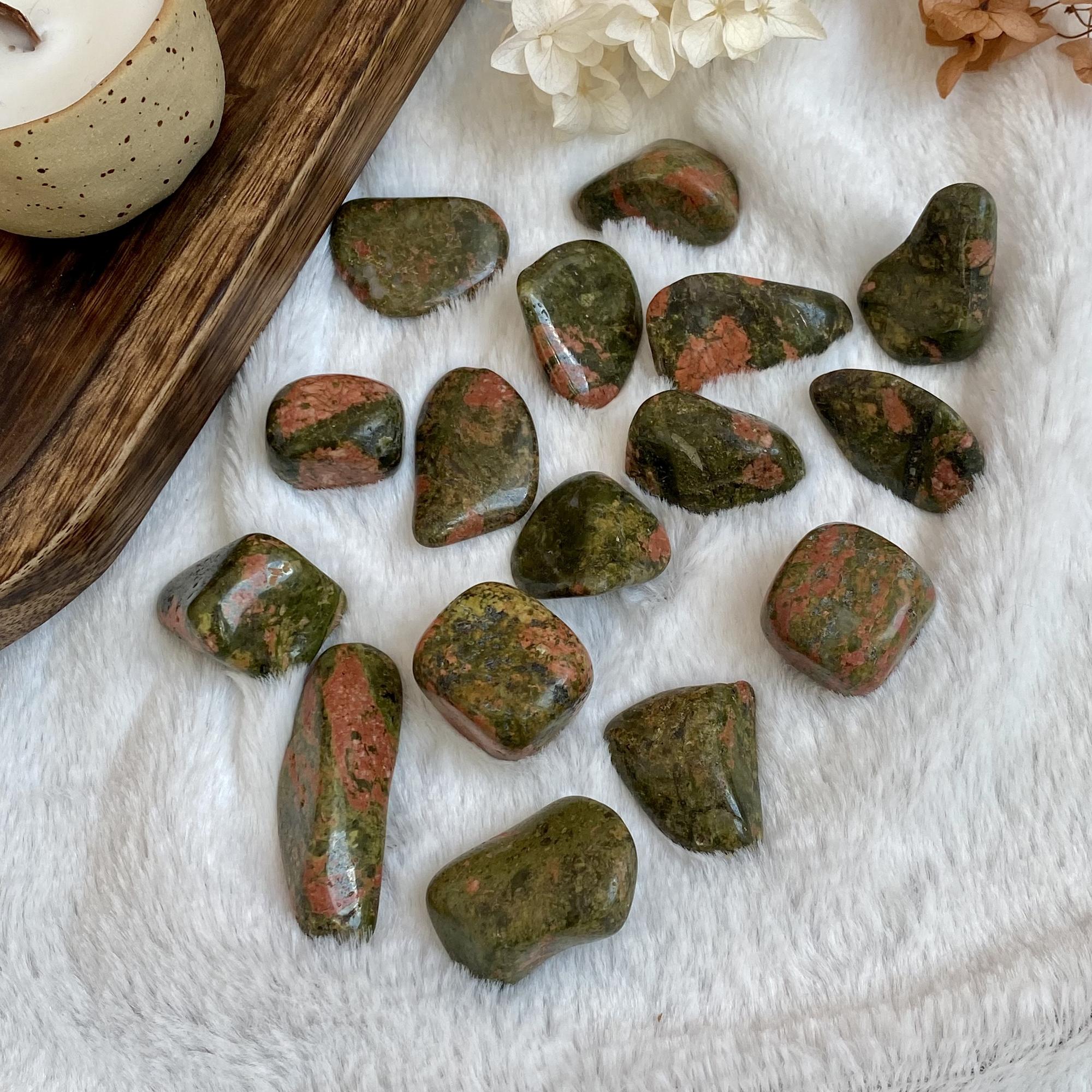 Галтовка унакита