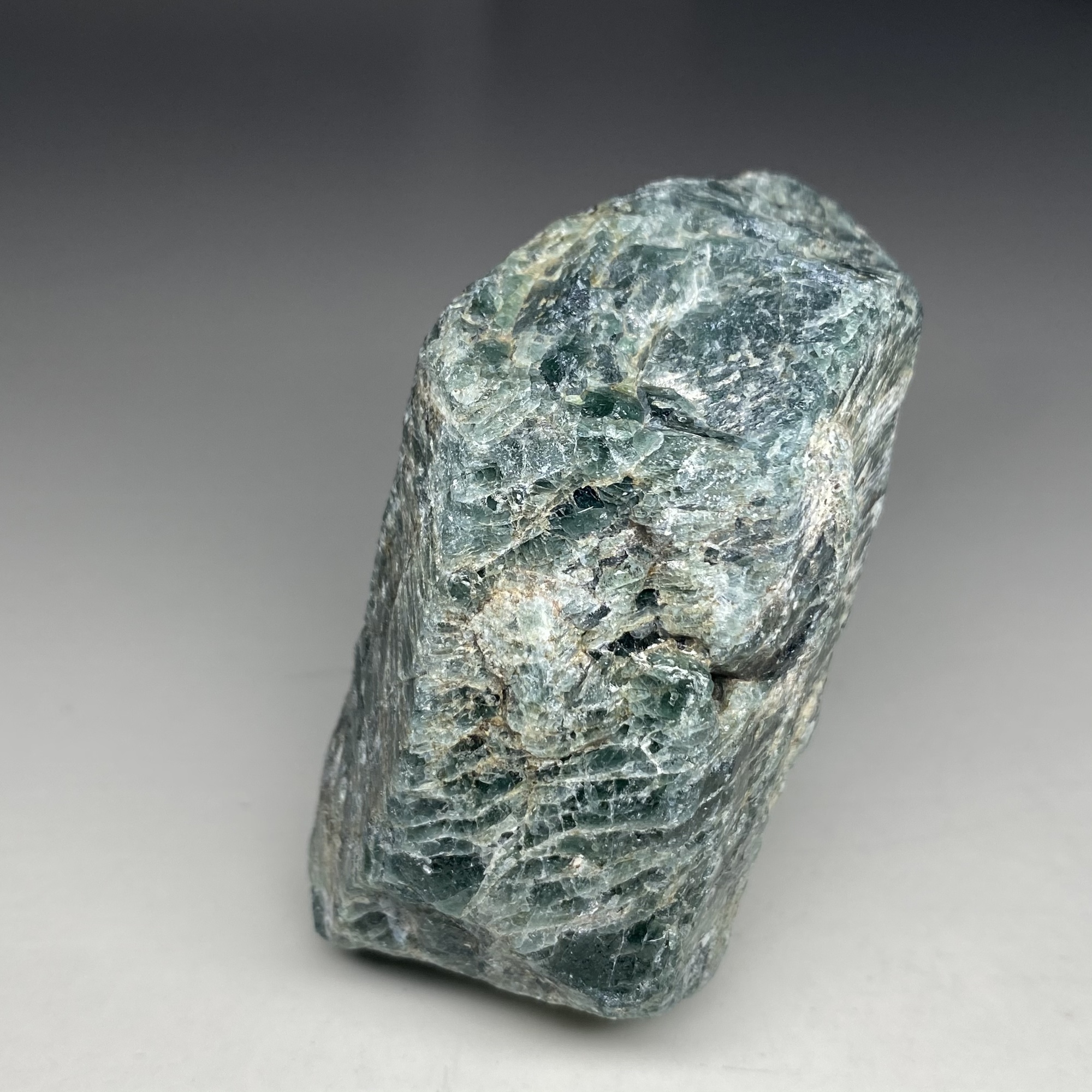 Апатит зеленый