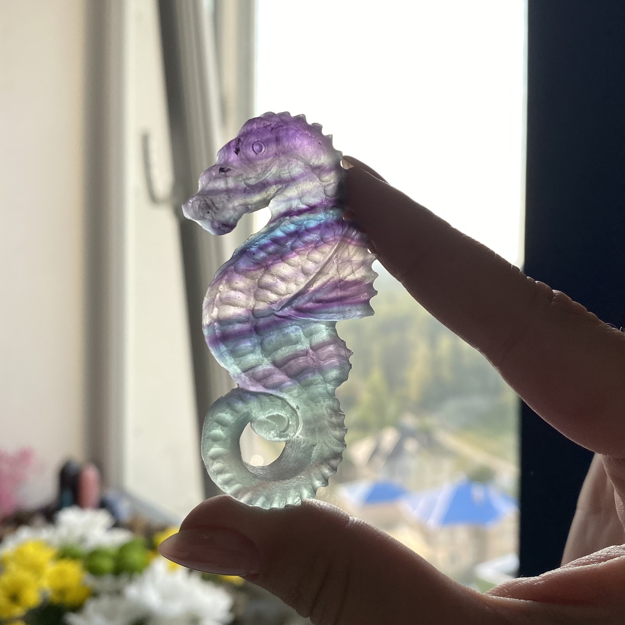 Морской конёк из флюорита