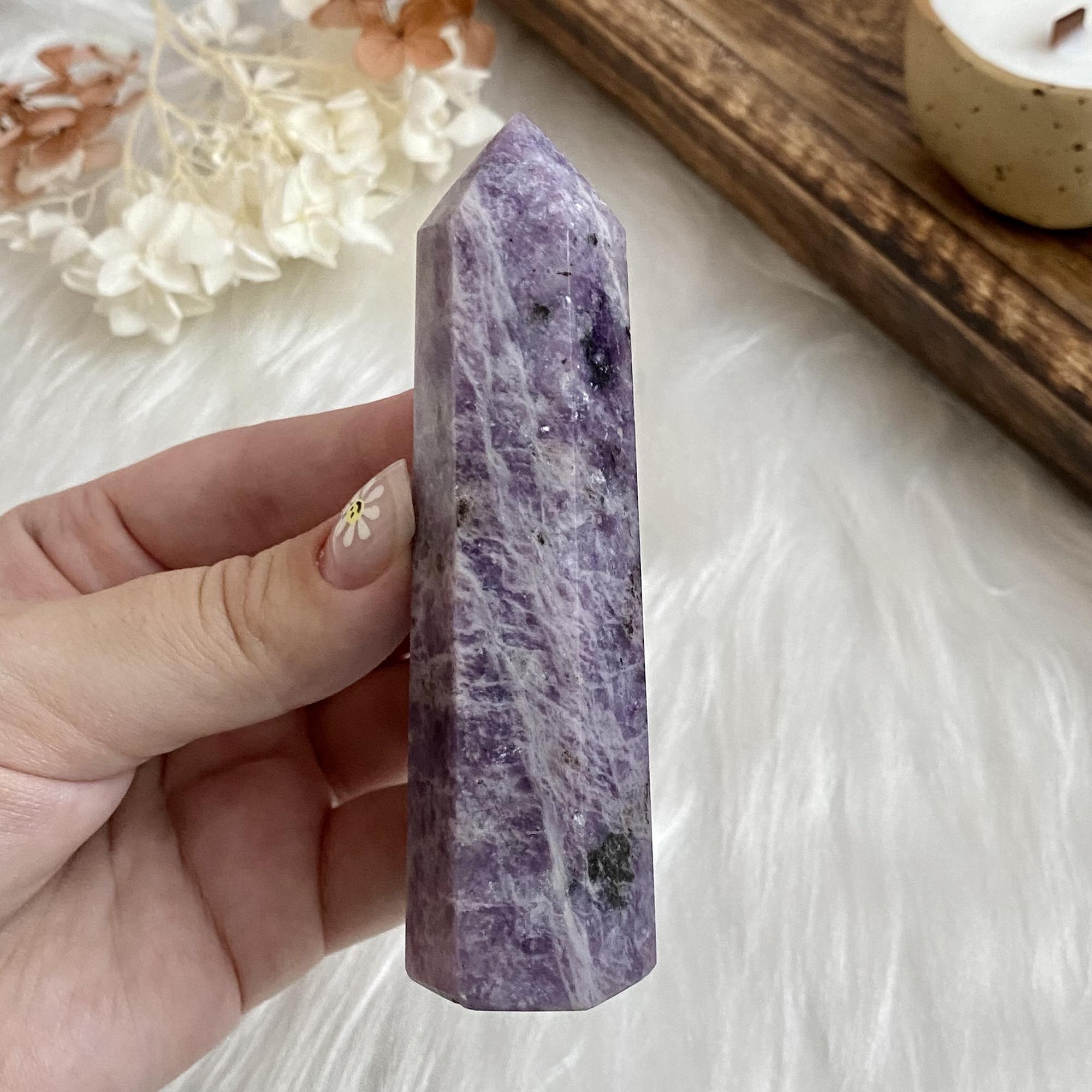 Кристалл из лепидолита (L)